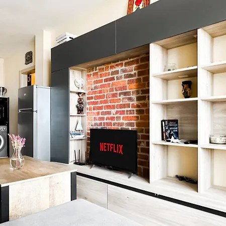 Nomad Friendly Fast Wi-fi Kitchen Ac Apartamento